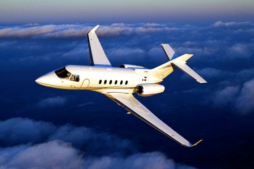 https://www.blueheightaviation.com/uploads/aircraft/hawker800_1686480540.jpg