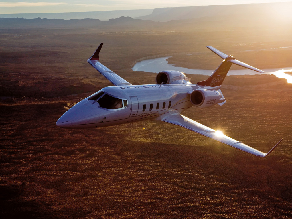 https://www.blueheightaviation.com/uploads/aircraft/learjet-60_1686480403.jpg